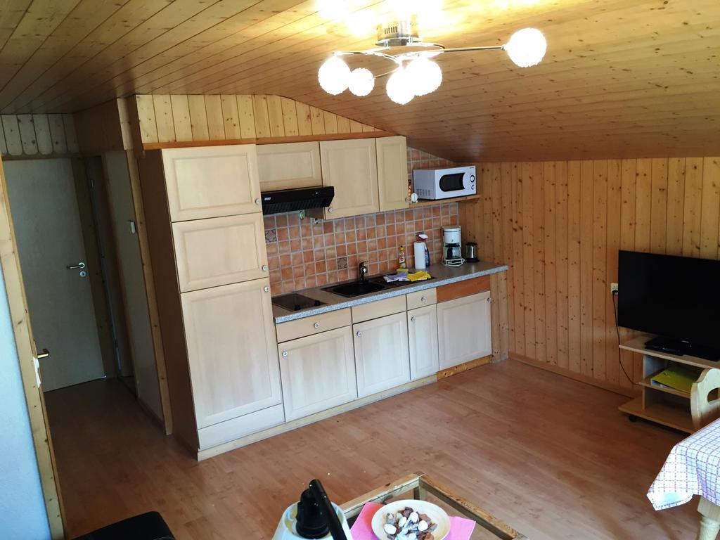 Alpen Chalet Kandersteg Kamer foto