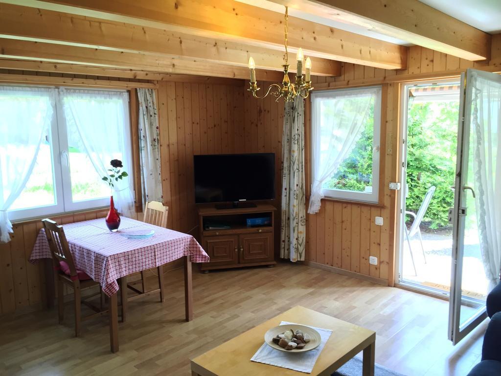 Alpen Chalet Kandersteg Kamer foto