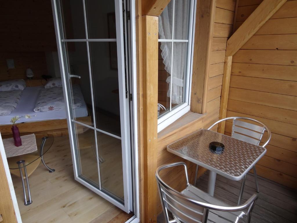 Alpen Chalet Kandersteg Kamer foto